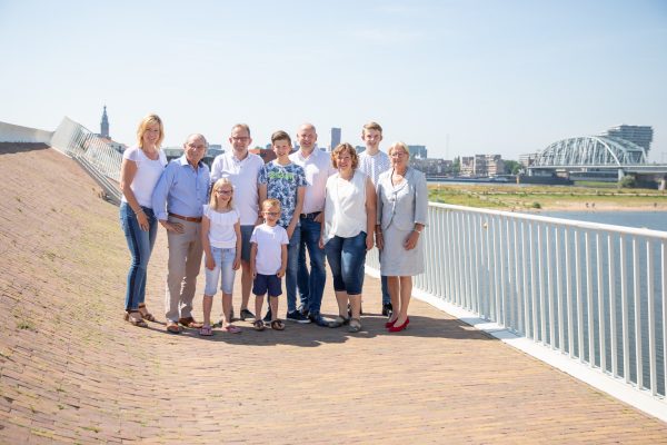 familie-fotoshoot-buiten-Wijchen-Nijmegen-Arnhem