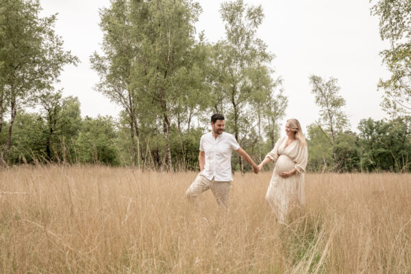 zwanger-fotoshoot-buiten-Nijmegen-Arnhem-30