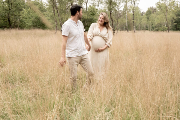 zwanger-fotoshoot-buiten-Nijmegen-Arnhem-38