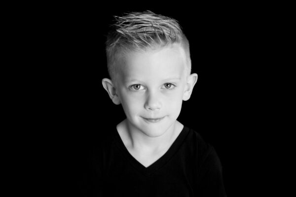 zwart-wit-portret-kind-fotograaf-Den Bosch